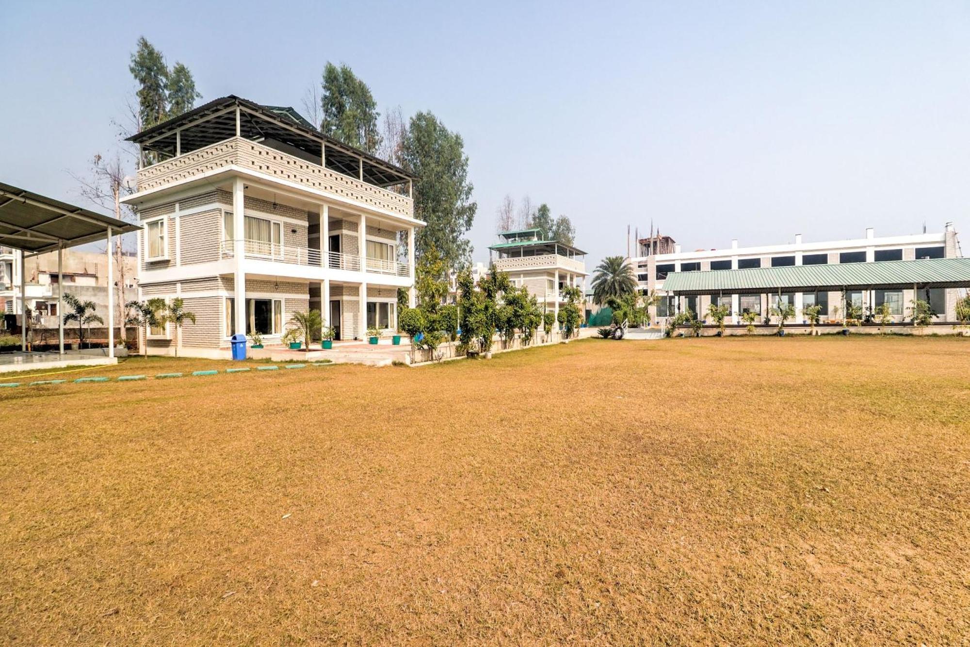 Townhouse Amaraa Farms Near Lulu Hypermarket Lucknow Exterior foto